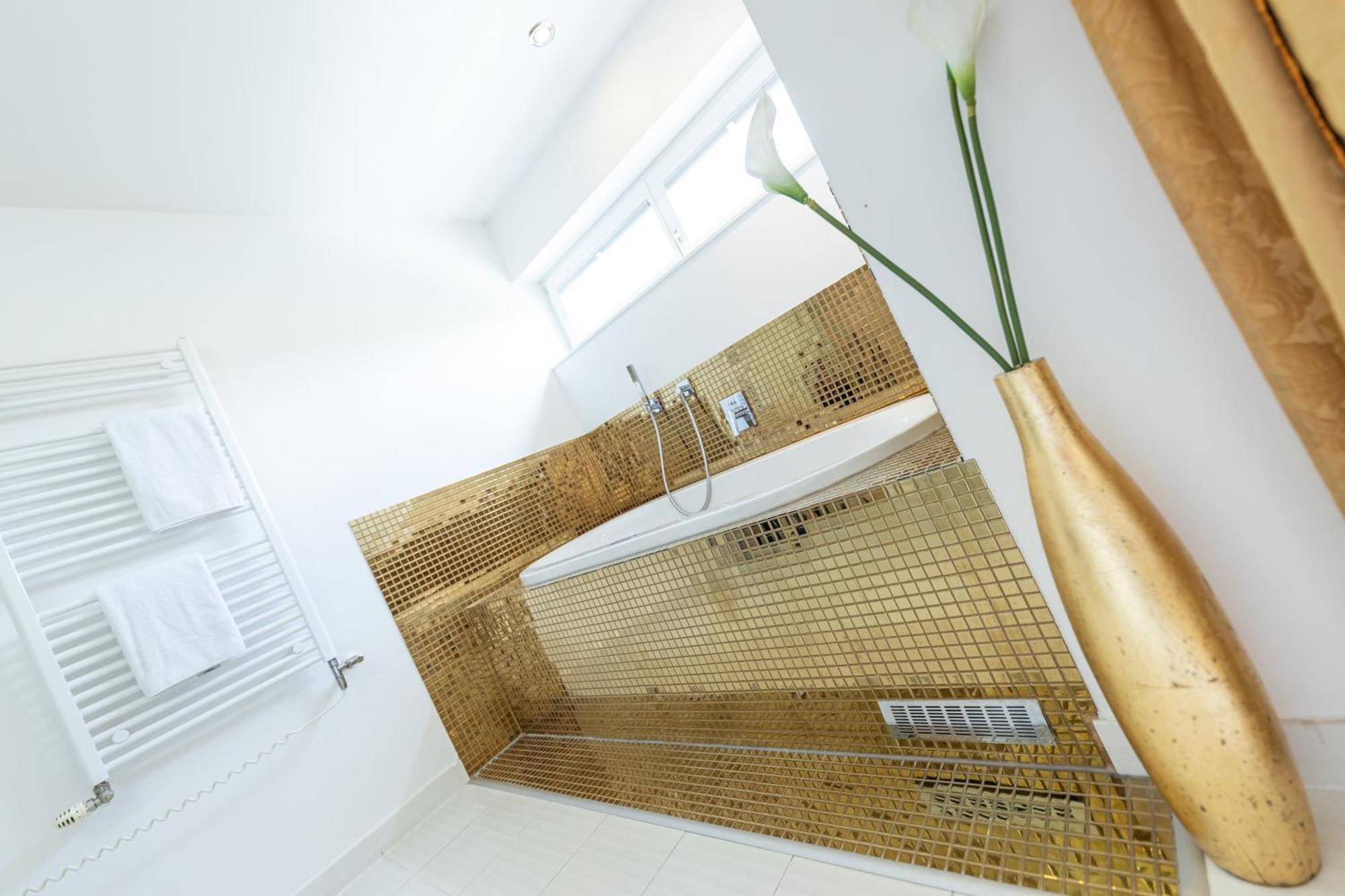 Maiers Kuschelhotel Loipersdorf Deluxe - Adults Only Fürstenfeld 外观 照片